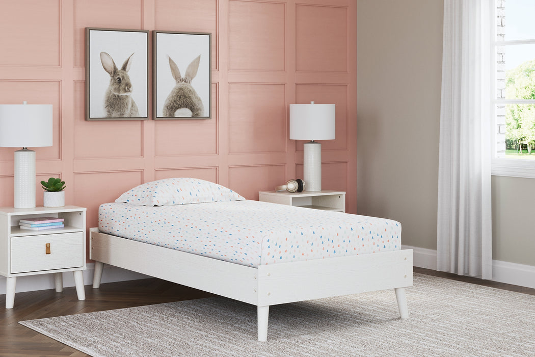 Ashley Express - Aprilyn  Platform Bed