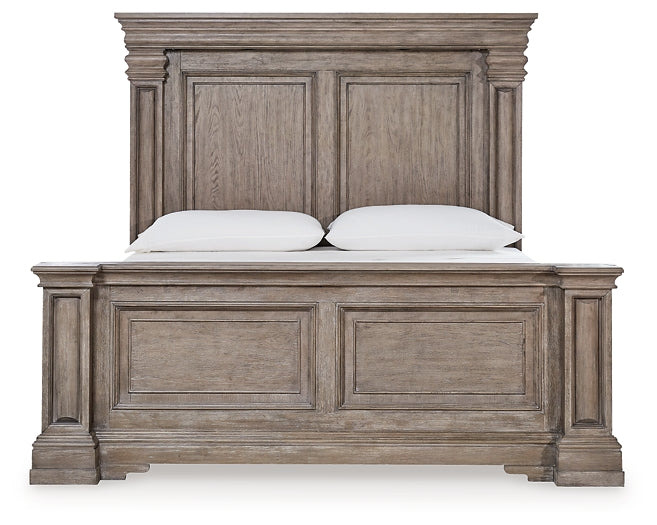 Blairhurst California King Panel Bed with Dresser